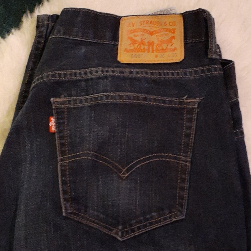 MENS jeans  Levi 569 36W 32L